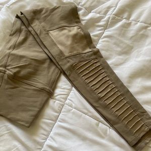 ALO LEGGINGS WORN ONCE